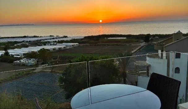 Haya Hotel Sunset View